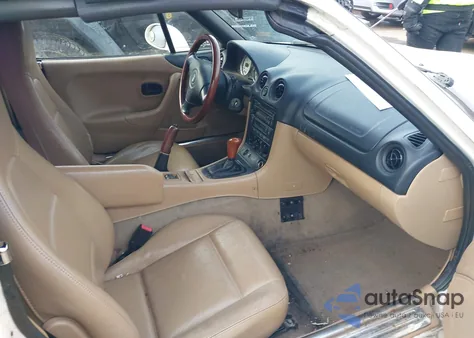 1999 Mazda Mx-5 Miata Leather Pkg/Popular Equipment Pkg/Sports Pkg/Touring/Touring Pkg z USA, uszkodzony, nr VIN JM1NB3539X0113170